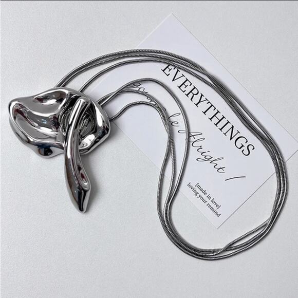 Silver Geometric Handmade Creative Design Necklace Party Event - Picture 10 of 13